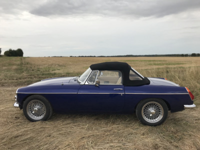 MGB Roadster V8 with 5 Speed Gearbox