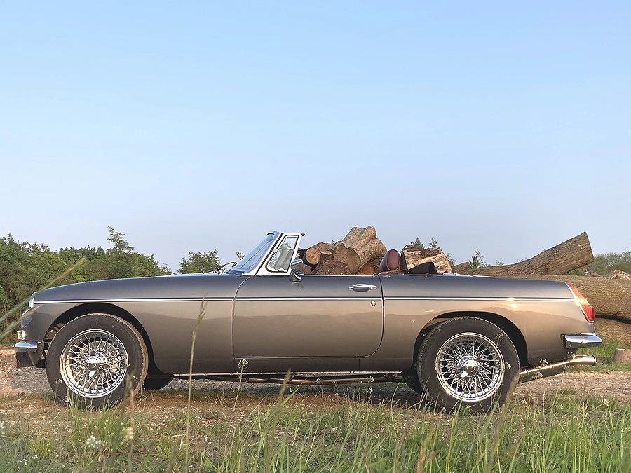 Classic and sports car from CCHL