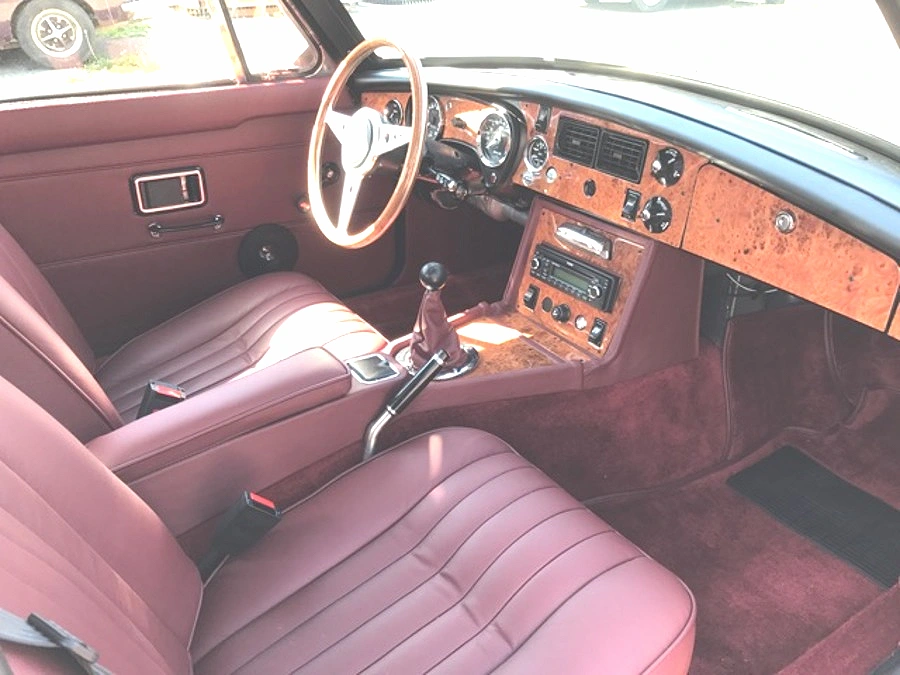Classic and sports car from CCHL