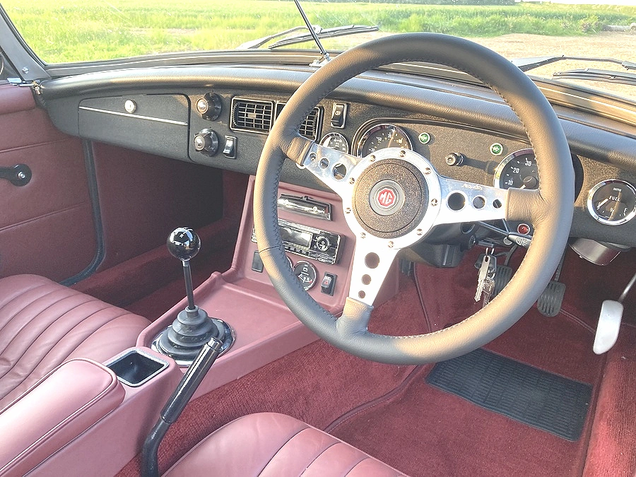 Classic and sports car from CCHL