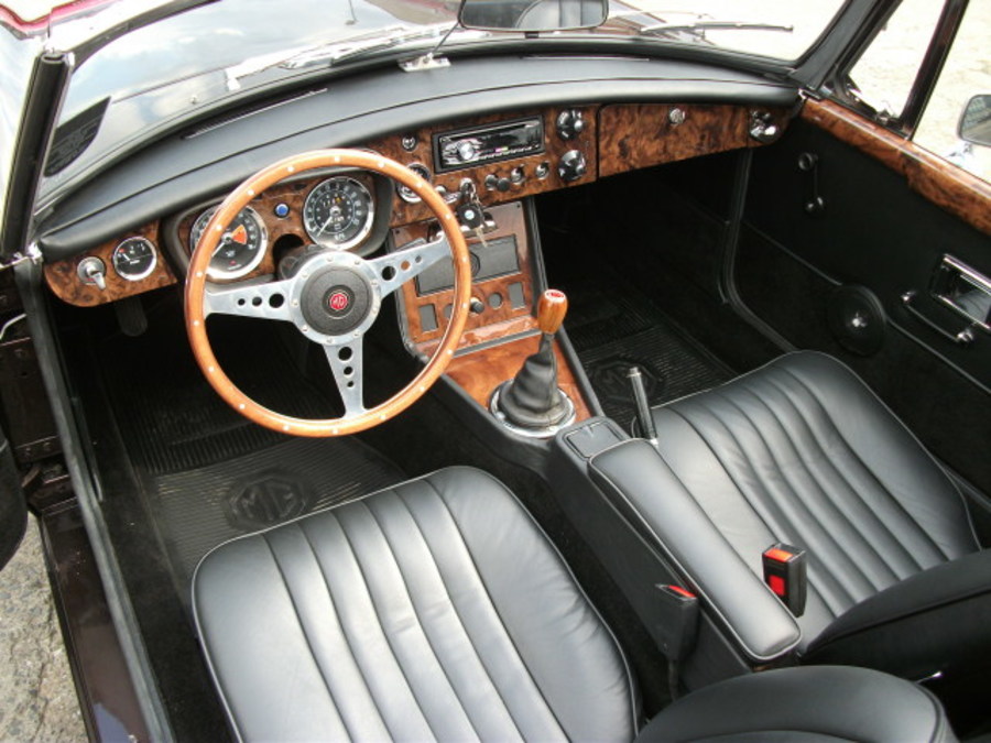 Classic and sports car from CCHL