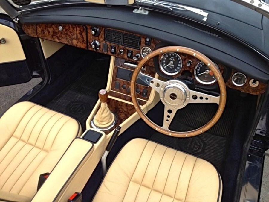 Classic and sports car from CCHL