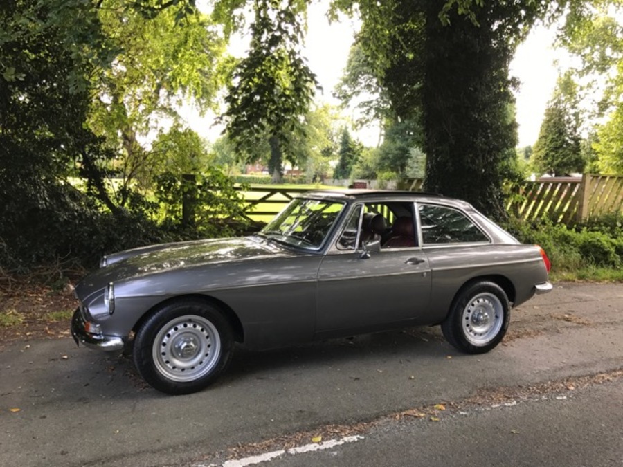 Classic and sports car from CCHL