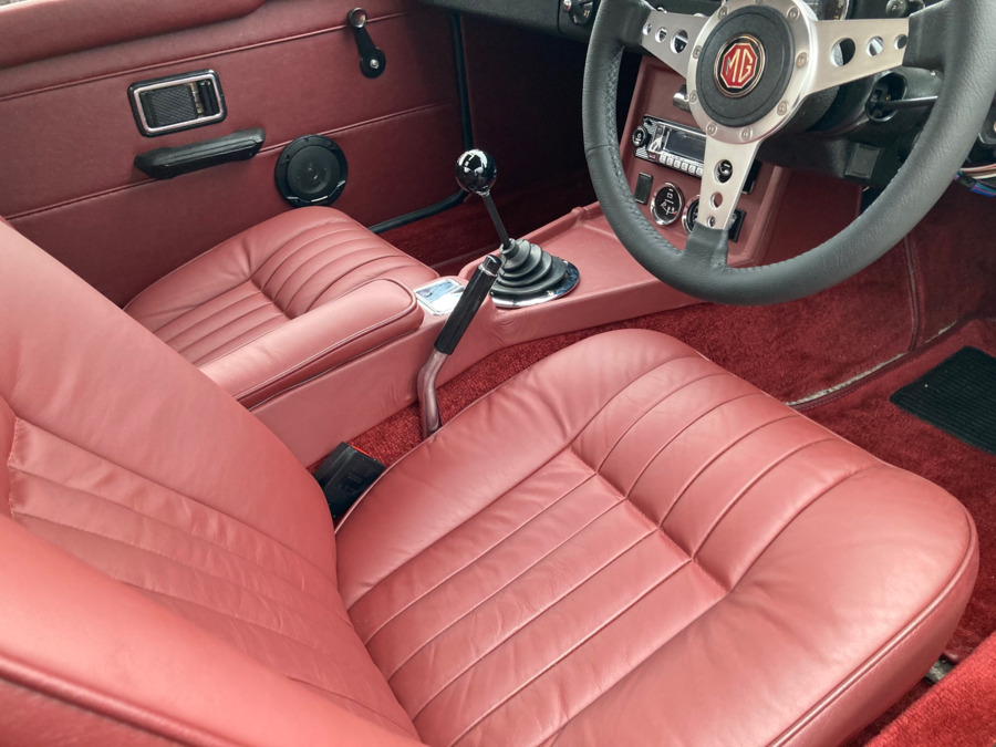 Classic and sports car from CCHL