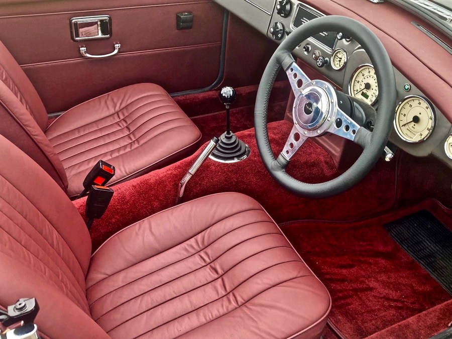 Classic and sports car from CCHL