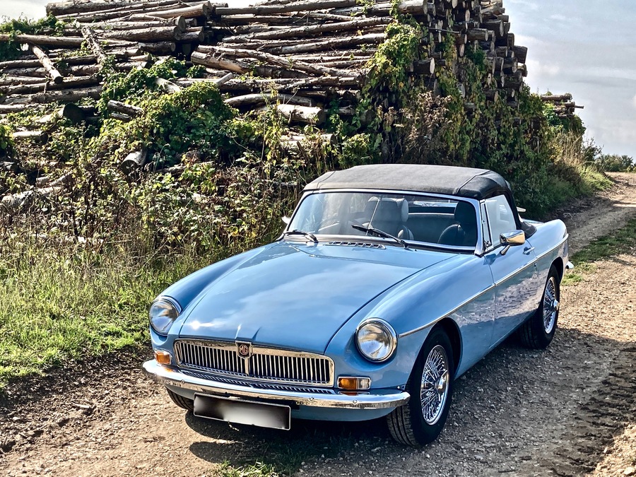Classic and sports car from CCHL