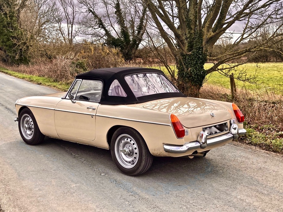 Classic and sports car from CCHL