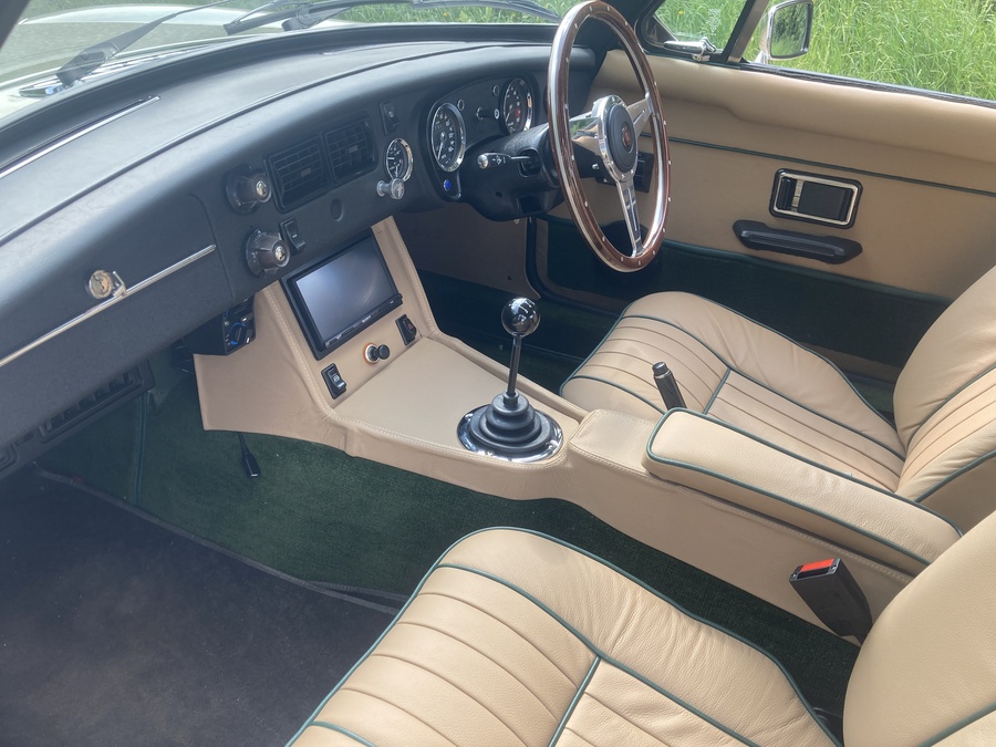 Classic and sports car from CCHL