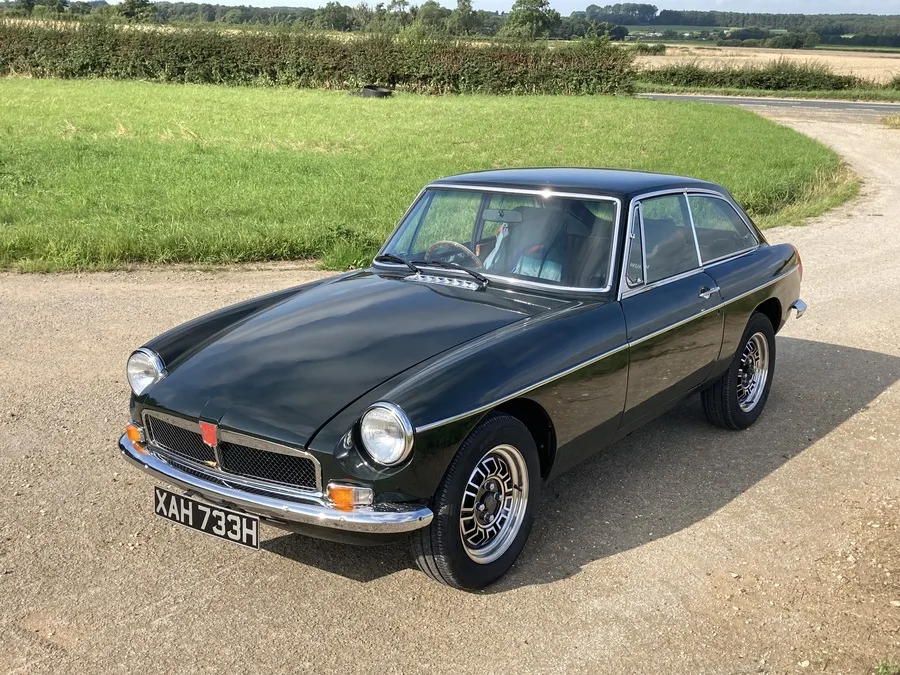 MGB V8